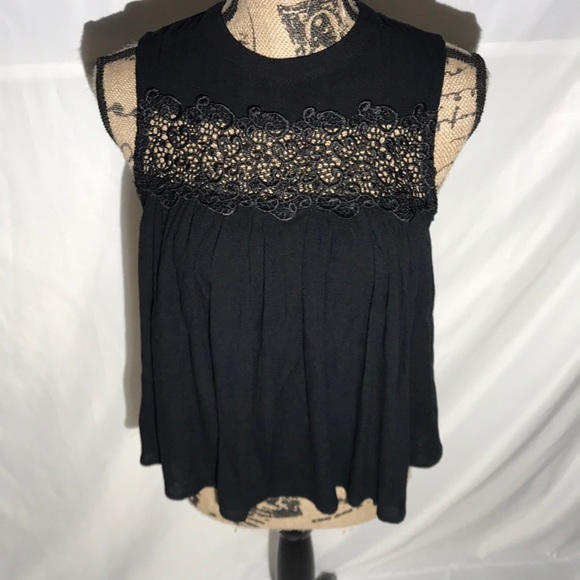 Romeo & Juliet Couture Tops - Romeo & Juliet Couture Black Lace Top